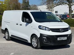White Used 2019 Vauxhall Vivaro S Van | £7,490 (Fair price)