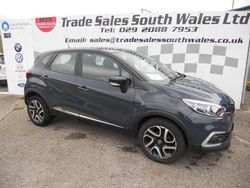 Grey Used 2017 Renault Captur Dynamique SUV | £6,495 (Fair price)