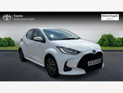 White Used 2023 Toyota Yaris Hybrid Design Hatchback | £16,722 (Fair price)