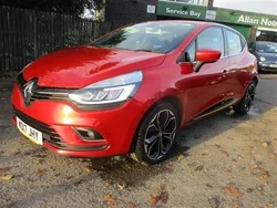 Red Used 2017 Renault Clio IV Dynamique Hatchback | £8,999 (Fair price)