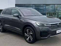 Silicon grey metallic Used 2022 VW Touareg R-line SUV | £37,095 (Fair price)