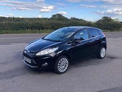 Black Used 2009 Ford Fiesta Titanium Hatchback | £2,995 (Fair price)