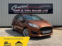 Brown Used 2014 Ford Fiesta Zetec Hatchback | £4,495 (Expensive)