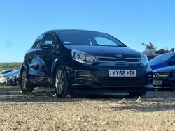 Black Used 2016 Kia Rio 2 Hatchback | £4,299 (Good price)