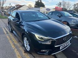 Black Used 2016 Infiniti Q30 Business Executive Hatchback | £5,495 (Fair price)