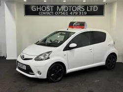 White Used 2012 Toyota Aygo Hatchback | £2,595 (Fair price)