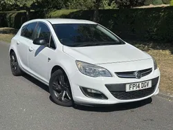 White Used 2014 Vauxhall Astra SRi Hatchback | £2,190 (Good price)