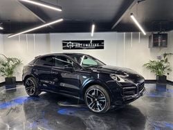 Black Used 2020 Porsche Cayenne SUV | £47,880 (Fair price)