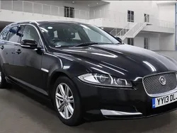Black Used 2013 Jaguar XF Luxury Sedan | £3,795 (Fair price)