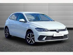 Pure white Used 2025 VW Polo Match Hatchback | £21,150 (Fair price)