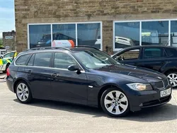 Blue Used 2005 BMW 330 Estate | £4,650