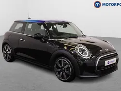 Used 2022 Mini Cooper Exclusive Hatchback | £15,799 (A bit pricey)