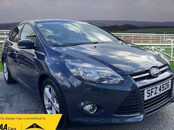 Grey Used 2014 Ford Focus Zetec Hatchback | £6,695 (Fair price)