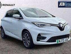 White Used 2022 Renault Rapid GT-Line Hatchback | £11,995 (Fair price)