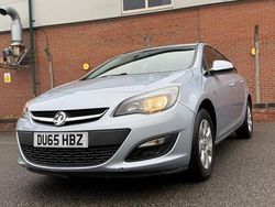 Silver Used 2015 Vauxhall Astra Design Edition Estate | £3,600 (Super price)