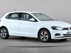 White Used 2019 VW Polo SE Hatchback | £10,498 (Fair price)