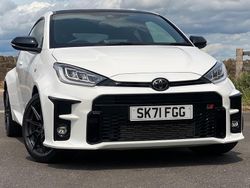 Pure white Used 2021 Toyota Yaris Hatchback | £29,990 (Fair price)