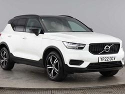 White Used 2022 Volvo XC40 R-Design SUV | £21,900 (Fair price)