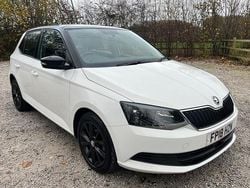 White Used 2018 Skoda Fabia Colour Edition Hatchback | £6,890 (Fair price)
