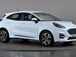 White Used 2022 Ford Puma ST-Line Hatchback | £15,798 (Super price)