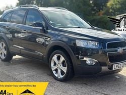 Black Used 2013 Chevrolet Captiva LTZ SUV | £2,995 (A bit pricey)