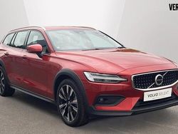 Used 2022 Volvo V60 CC Plus Estate | £29,081 (Fair price)