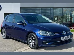 Blue Used 2018 VW Golf VII SE Hatchback | £12,438 (Good price)