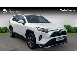 White Used 2024 Toyota RAV4 Hybrid Design SUV | £35,990 (Fair price)