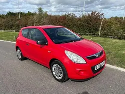 Red Used 2009 Hyundai i20 Classic Hatchback | £1,999 (Good price)
