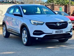 White Used 2018 Vauxhall Grandland X S SUV | £9,990 (Fair price)