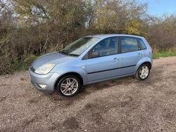 Blue Used 2005 Ford Fiesta Ghia Hatchback | £1,395 (Good price)