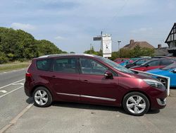 Red Used 2013 Renault Grand Scénic III Dynamique MPV | £4,695 (Fair price)