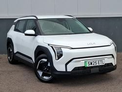 White Used 2025 Kia EV3 Air SUV | £29,998 (Good price)