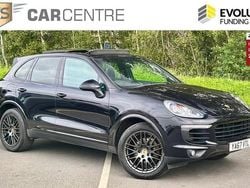 Black Used 2017 Porsche Cayenne Platinum Edition SUV | £25,700 (Fair price)