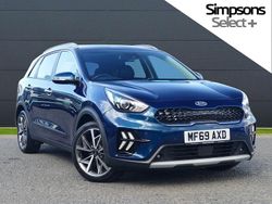 Blue Used 2019 Kia Niro 3 SUV | £15,795 (Fair price)