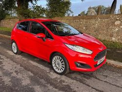 Red Used 2014 Ford Fiesta Titanium Hatchback | £2,695 (Fair price)