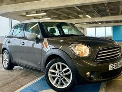 Grey Used 2011 Mini Cooper D Countryman SUV | £3,450 (Fair price)