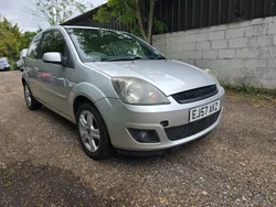 Silver Used 2007 Ford Fiesta Zetec Hatchback | £595 (Fair price)
