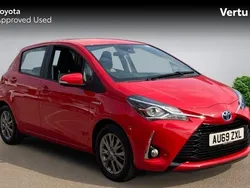 Red Used 2019 Toyota Yaris Hybrid Hatchback | £12,985 (Good price)