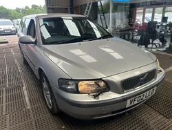 Silver Used 2002 Volvo V70 SE Estate | £2,495 (Fair price)