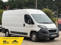 White Used 2018 Peugeot Boxer Van | £7,990 (Good price)