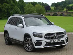 Mercedes GLB200