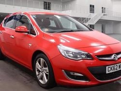 Red Used 2012 Vauxhall Astra SRi Hatchback | £2,999 (Good price)