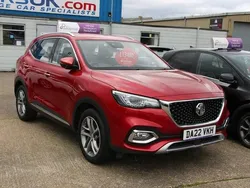 Red Used 2022 MG HS Excite SUV | £13,480 (Fair price)