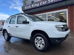 Glacier white Used 2016 Dacia Duster Ambiance SUV | £4,575 (Fair price)