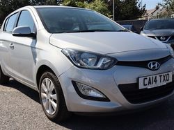 Silver Used 2014 Hyundai i20 Active Hatchback | £6,495 (Good price)