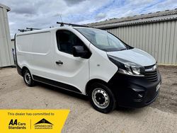 White Used 2017 Vauxhall Vivaro S Van | £7,495 (Fair price)
