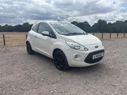 White Used 2015 Ford Ka Metall Hatchback | £4,395 (Fair price)