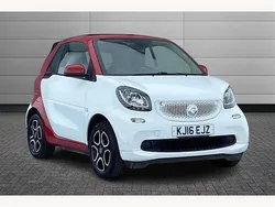 White Used 2016 Smart ForTwo Cabrio Prime Cabriolet | £7,450 (Good price)