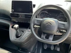 White Used 2022 Citroën Berlingo MPV | £10,995 (Good price)